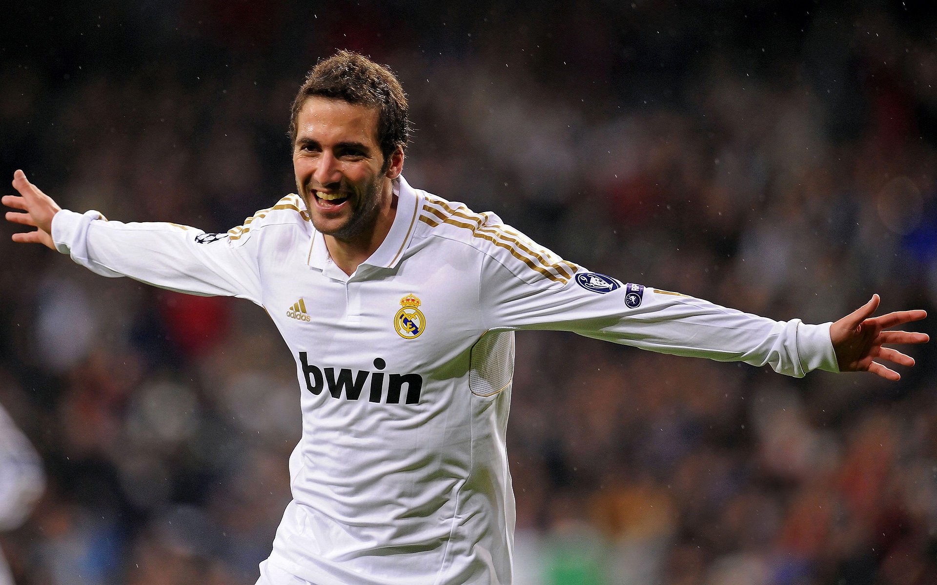 巴萨防线疲软,3-3战平布鲁日,欧冠前景愈发复杂,巴萨欧冠主场不败